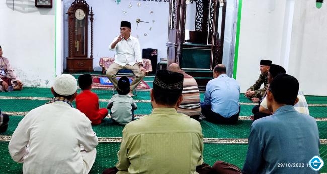 Bupati Natuna Minta Pegawai Makmurkan Masjid
